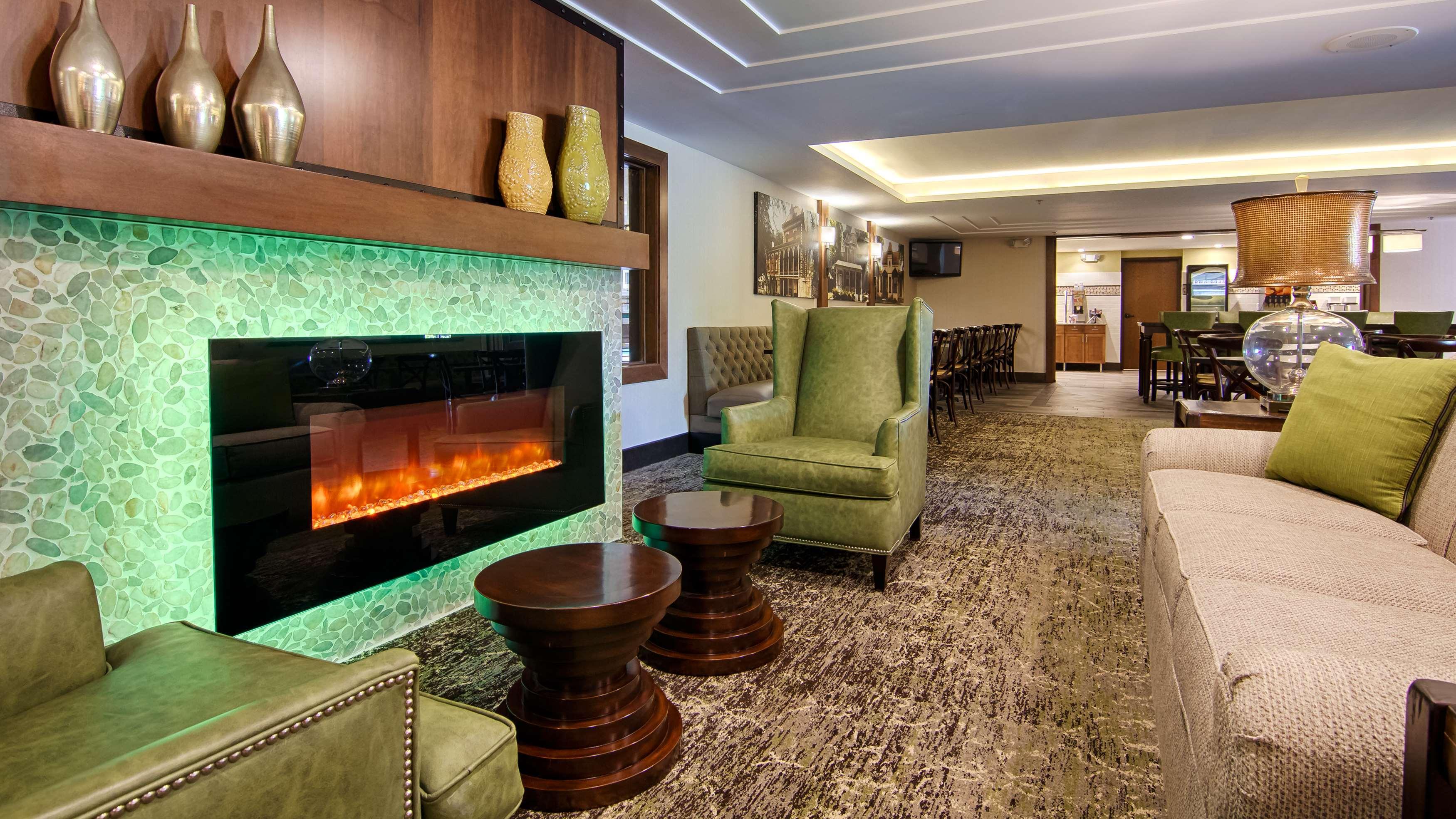 Best Western Plus New Ulm Екстериор снимка