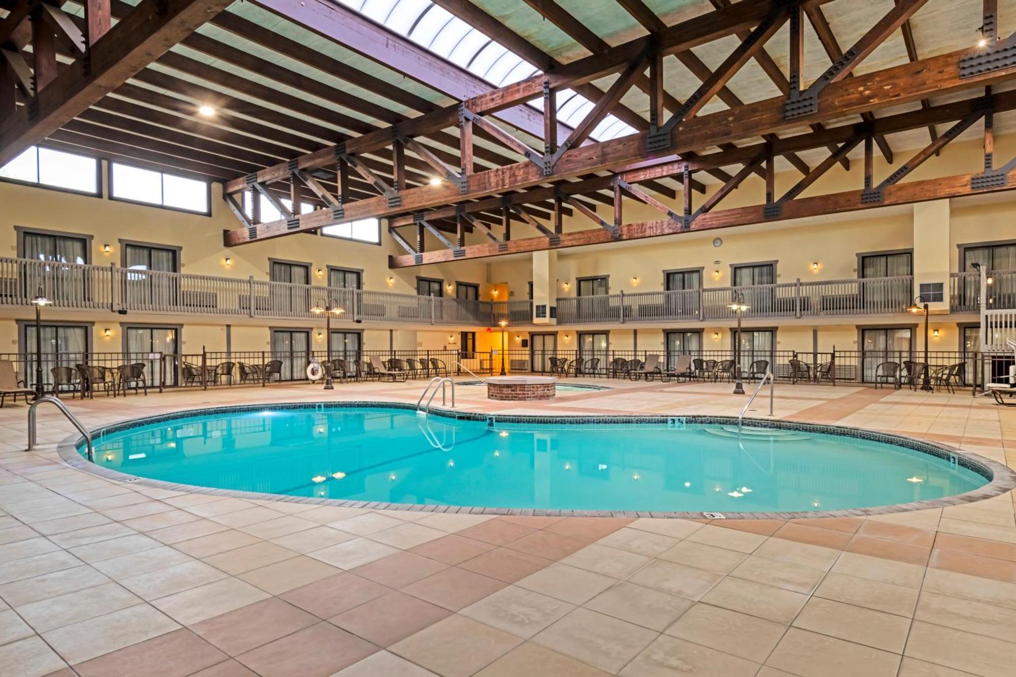 Best Western Plus New Ulm Екстериор снимка