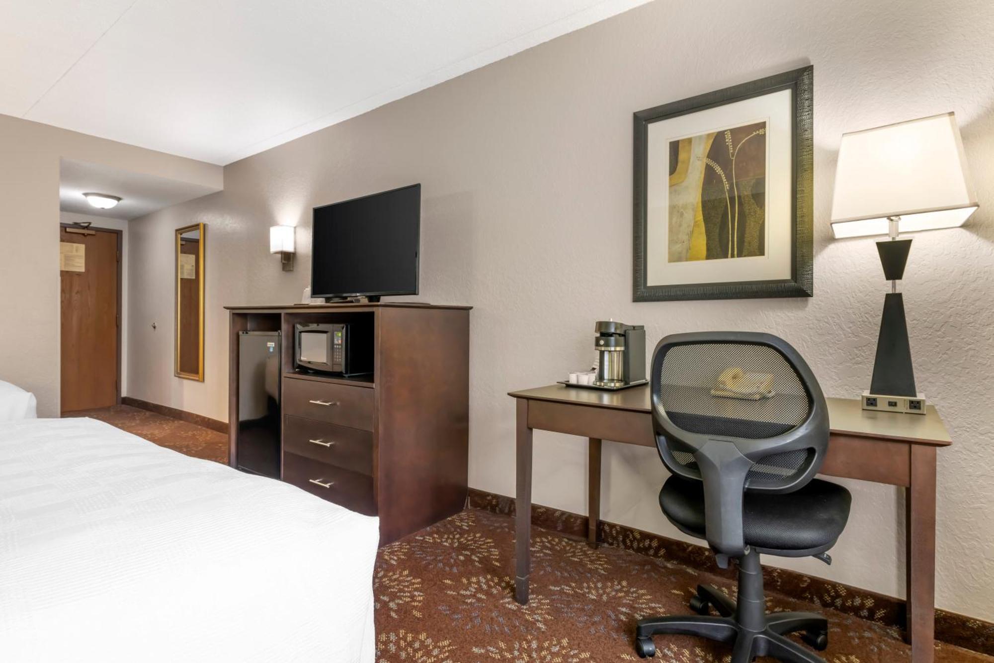 Best Western Plus New Ulm Екстериор снимка