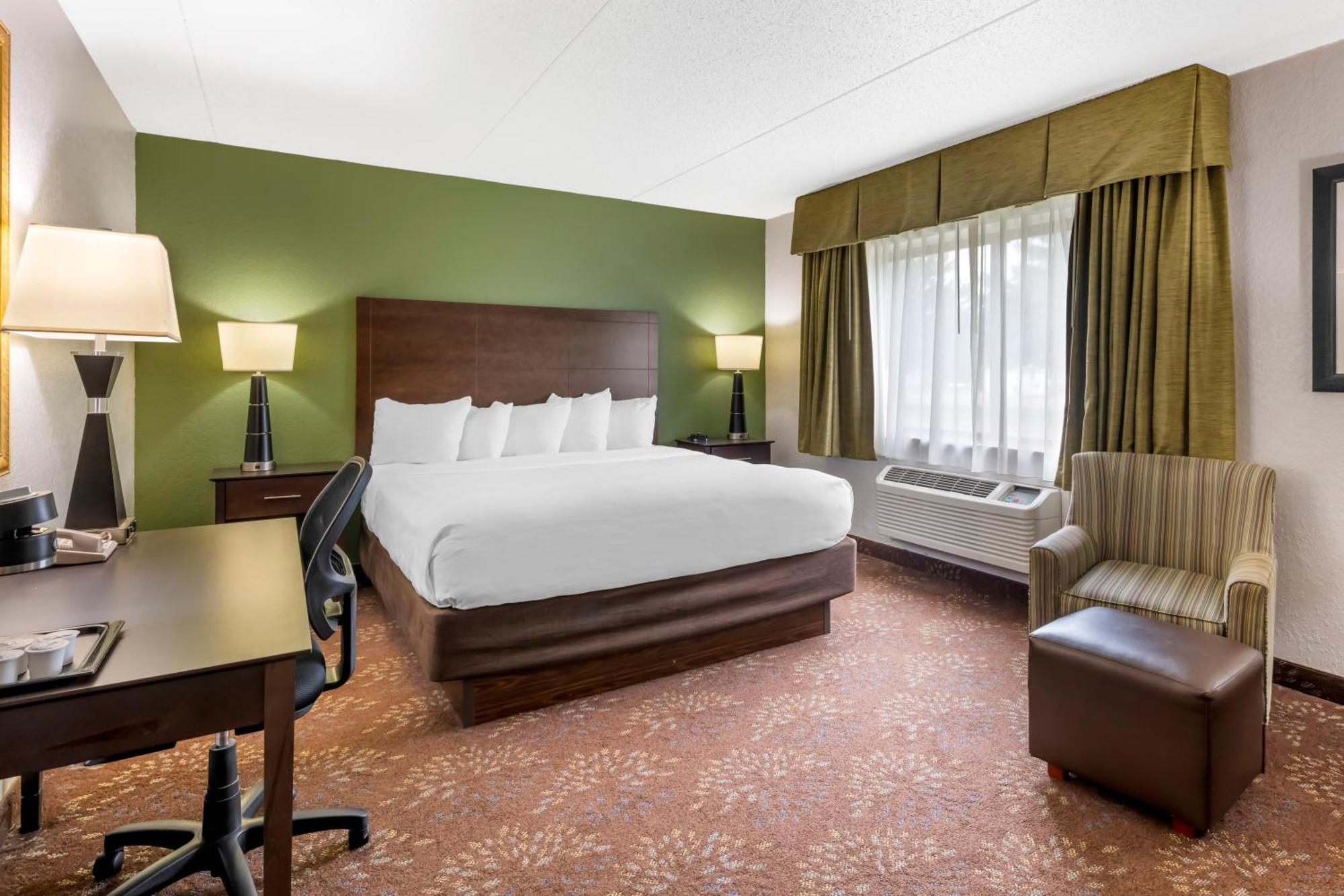 Best Western Plus New Ulm Екстериор снимка