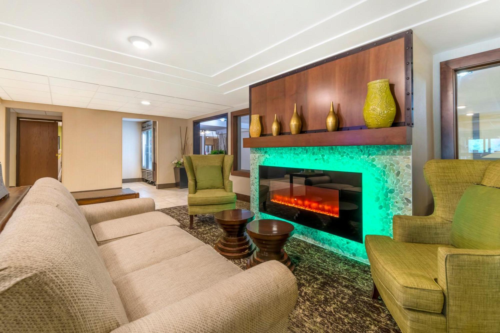 Best Western Plus New Ulm Екстериор снимка
