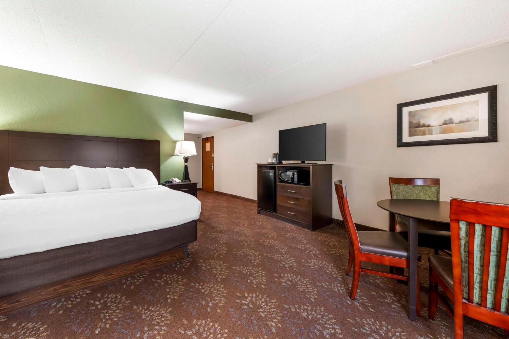 Best Western Plus New Ulm Екстериор снимка